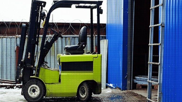 Five Simple Steps to Boost Forklift Battery Uptime and Profitability